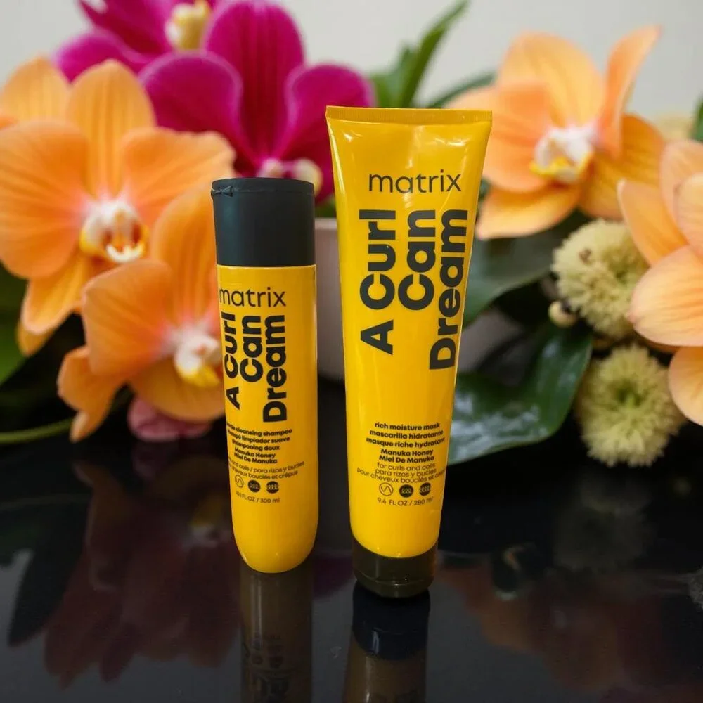 Matrix WOW! That's Curls - A Curl Can Dream Holiday Shampoo Conditioner Creator
